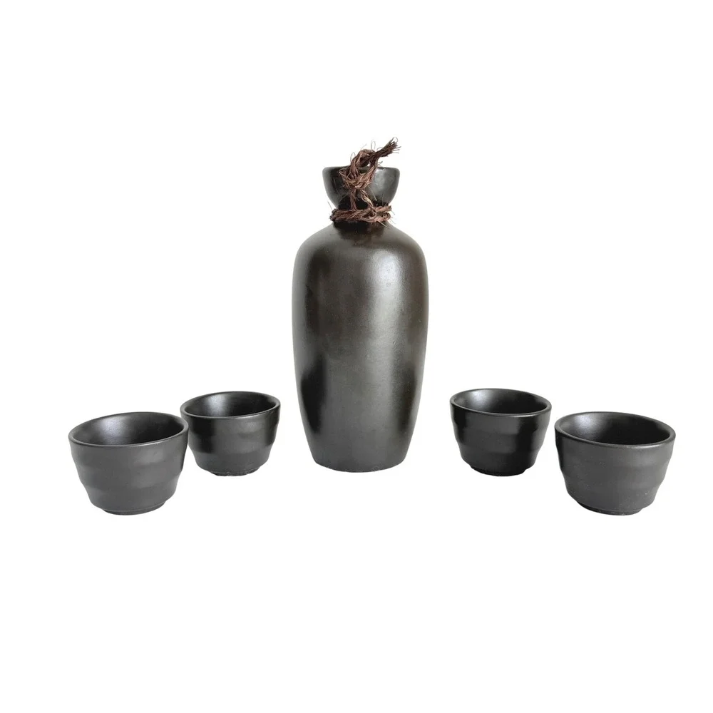 Japanese Sake Set Ceramic Black White Kanji Calligraphy 5pc Tokkuri 4 Cups